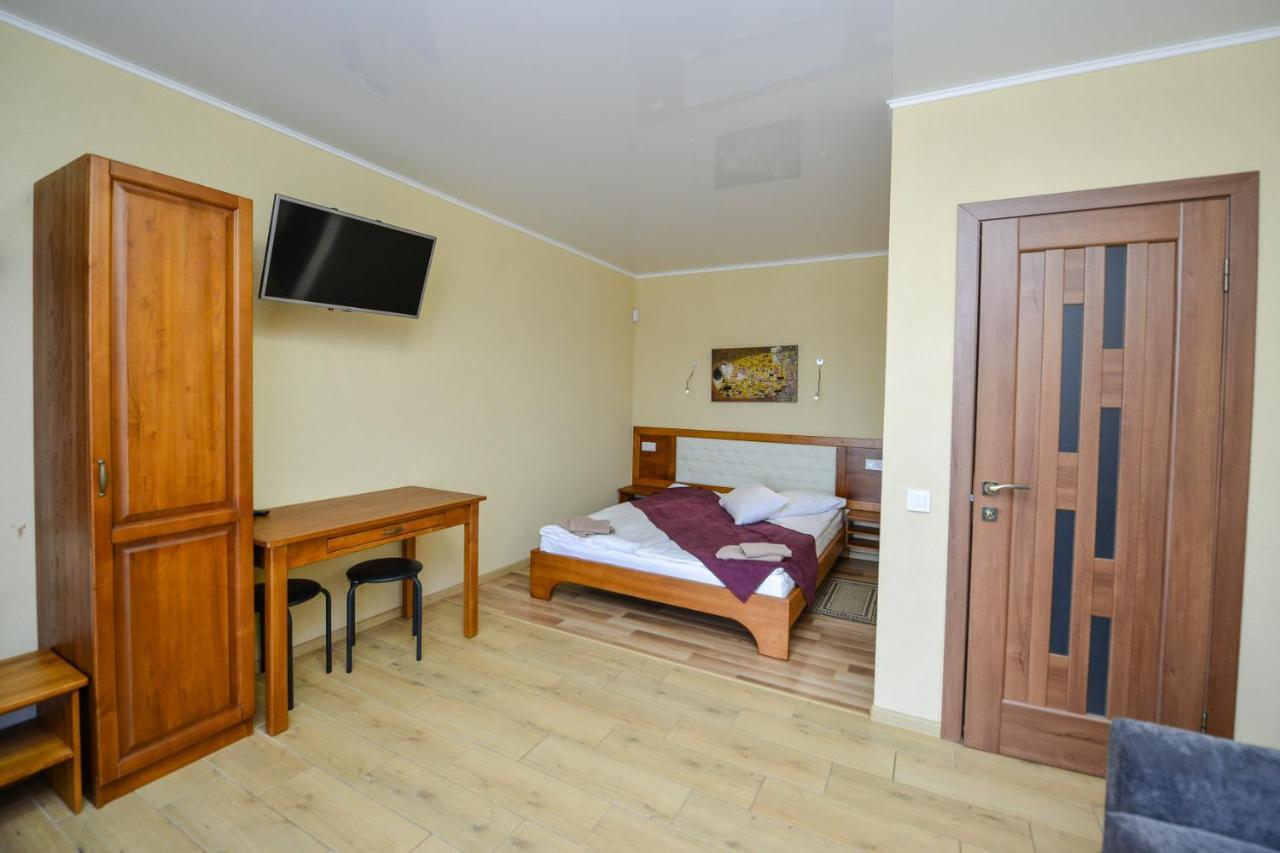 Polis'ke Forest Hotel מראה חיצוני תמונה