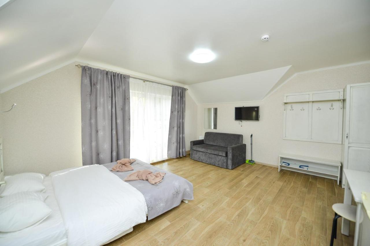 Polis'ke Forest Hotel מראה חיצוני תמונה