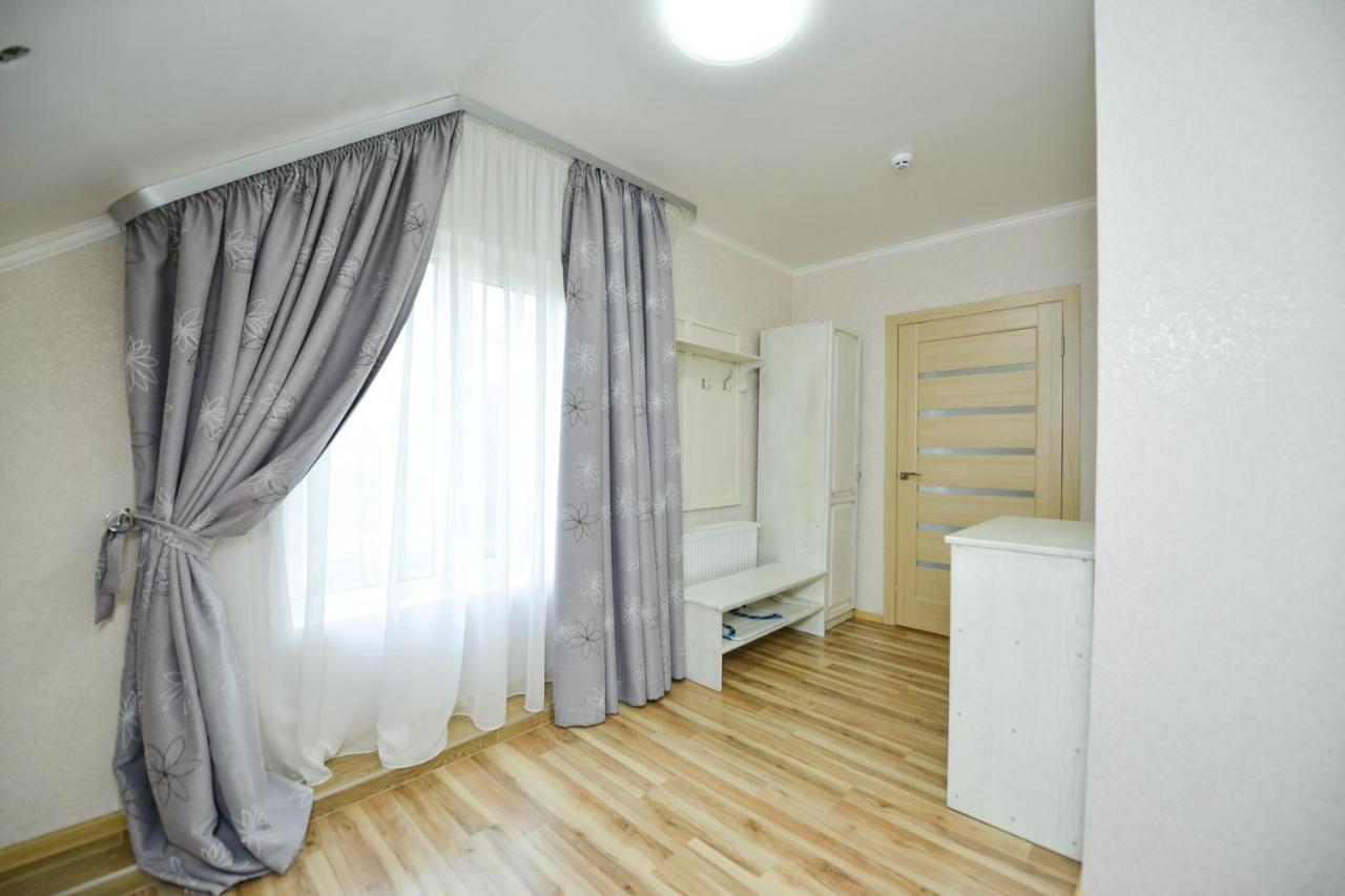 Polis'ke Forest Hotel מראה חיצוני תמונה
